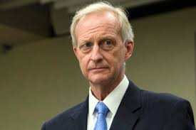 Tweet of Metro worker eating