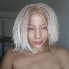 Antoinette Pringle's Instagram, Twitter & Facebook