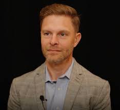 Raymond Avila's Instagram, Twitter & Facebook