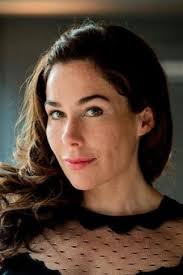 Jeanne wil isabelle laten verhongeren om een schilderij te maken van de aftakeling van de mens. Halina Reijn Movies Age Biography