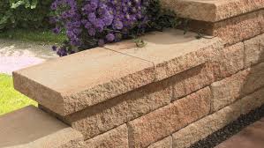 Geklebte Mauer Bauen Anleitung In 10 Schritten Obi Mauer Bauen Mauerabdeckung Trockenmauer Bauen