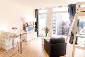 Provisionsfrei oder vom makler dabei variiert der wohnungsmarkt je nach kaltmiete, größe & ausstattung! Zu Mieten In Munchen Ost Stilvolles Modernes 1 Zimmer Apartment In Bogenhausen Mit Balkon Hochwertig Teilmobliert Voll Ausgesta Eichenparkett Haus Haus Deko