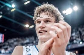 As of 2019, lauri markkanen has an estimated net worth over $3 million. Koripalloilija Lauri Markkanen Sai Toisen Lapsen Julkaisi Suloisen Kuvan Uudesta Tulokkaasta