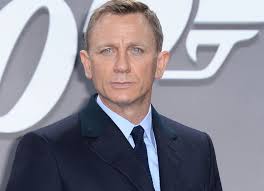 He is one of the highest paying actors and has also done theatre roles. Daniel Craig Age Height Weight Net Worth 2021 Wife Kids Gay Girlfriend Biography Wiki Md Daily Record