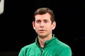 The two are basically doppelgängers, making the costumes pretty clever. N4piwwcfnlwvim