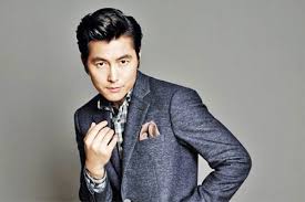 Untuk tahun 2020 kali ini, mereka sedang menanti undian yang paling banyak, jadi kepada mereka yang inginkan artis kesukaan mereka terpilih dan menang. Jung Woo Sung Lelaki Terkacak Di Korea Media Permata Online