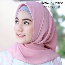 Model kerudung, hijab, dan jilbab yang biasa dikenakan oleh laudya chintya bella, artis cantik yang memiliki paras menawan dan model kerudung bagus. Gambar Kerudung Bella Square Hijabfest