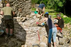 L'association des amis du four à pain a pour but d'organiser diverses activités liées au pain. Tarn Ce Four A Pain Qui Rallume La Flamme De Tout Un Village Dis Leur