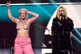Avril Lavigne Tells Topless Protester to Leave Juno Awards Stage