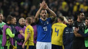 Model baju muslim family couple set terbaru ini meruerupakan busana dengan desain modern serta model terbaru yang cocok buat keluarga yang menginginkan tampil elegan ketika akan menghadiri acara pesta, setidaknya desain modern membuat pengalaman anda dalam berbusana semakin menyenangkan. Italy Ref Justice Leonardo Bonucci Cries Foul Goal Com