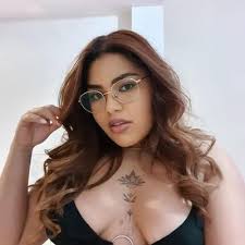 Katherine Elvir (@ElvirDaniela)