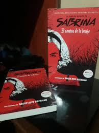 128 ford se casó el 15 de junio de 2010 con la actriz calista flockhart, con la que ya convivía desde 2004, y madre de un muchacho llamado liam, que ella adoptó el 1 de enero de 2001. Chilling Adventures Of Sabrina Latam On Twitter Te Gustaria Ganar El Libro Precuela De Sabrinanetflix En Instagram Tenemos Un Concurso Internacional Junto A Pucklatam Y Ediciones Urano Aun Tienes Tiempo Para Participar Solo Debes Seguir Los