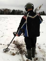 And call one of his friends or family members. What Is Better Than A Safari Or 705 The Minelab Safari Metal Detector Owner Reviews Specifications And Features