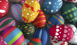 Oeufs colorés oeuf decoratif déco table pâques decoration oeuf de paques loisirs créatifs pour pâques vacances de pâques décoration faite main. Decorer Ses Oeufs De Paques La Deco Thermocollante Cote Maison