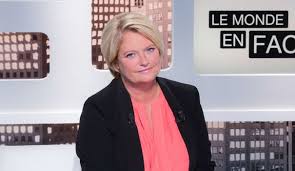 La journaliste et jeune romancière s'est révélée une femme passionnée par les autres. Marina Carrere D Encausse Ou Vit La Presentatrice Du Magazine De La Sante Cote Maison