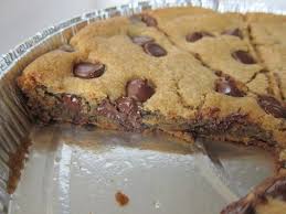 Ingredients Pour 8 Personnes 180 G De Farine 1 Cuilleree A Cafe De Levure Chimique 180 G De Sucre Roux 120 Cookies Et Biscuits Pepite Chocolat Cookies Geant