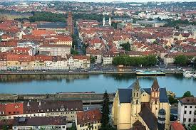 Bundesliga na eurofotbal.cz nabízí novinky, výsledky a statistiky k soutěži 1. Wurzburg Mesto Plne Klenotu Nemecko Na Svetadilech