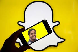 لا زالت الشابة السعودية رهف القنون، تطلق رسائلها المثيرة للجدل دون أن تضع حدًا لمقصدها من وراء تلك الرسائل خاصة بعد أن أصبح. Ù…ÙˆÙ‚Ø¹ Ø®Ø¨Ø±Ù†ÙŠ Ø³Ø¬Ù† Ø´Ø§Ø¹Ø± Ø³Ø¹ÙˆØ¯ÙŠ Ù…Ø´Ù‡ÙˆØ±