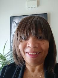 Carly Irwin's Instagram, Twitter & Facebook