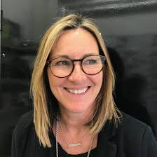 Amanda Losasso's Instagram, Twitter & Facebook