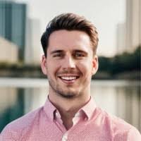 Amanda Rioux's Instagram, Twitter & Facebook