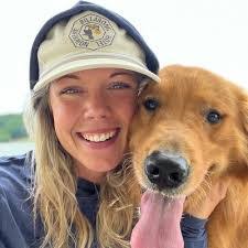 Kayla Bradfield's Instagram, Twitter & Facebook