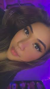 Lets run some duos & run away together into the sunset and 👀 No sensitive  folk 💅 Have a mic🎙21+ 🔞 Come catch a vibe and maybe some feelings 😩