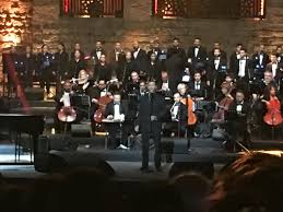 Snob عندما يغني قيصر الأغنية العربية كاظم الساهر يضيء سماء بيت الدين