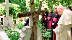 Șumuleu ciuc (în maghiară csíksomlyó, în germană schomlenberg) este un cartier al municipiului miercurea ciuc, județul harghita, transilvania, românia. Se Cumplen 20 Anos Del Viaje De San Juan Pablo Ii A Rumania Vaticano Cope