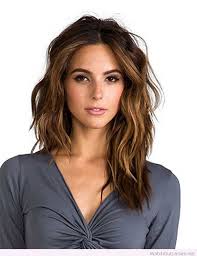 hubsche und stilvolle brunette haarschnitte haarschnitt pflegeleichte frisuren lange haare