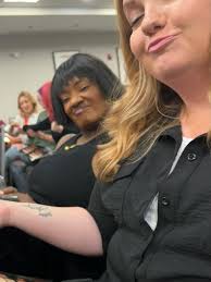 Loved doing Tammy's blue peekaboo this Saturday 🥰 lifted with Light Master  and over layed with blue Socult color. I wanted to try a fun fishtail braid  after her blowout and she