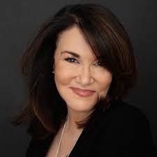 Janet Patti's Instagram, Twitter & Facebook