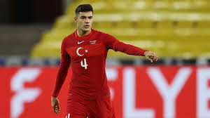 25 mart 2000 doğumlu, 185 boyundaki stoper. Nations League Ozan Kabak Plays 90 Minutes Fussball Schalke 04