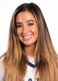 Julie Treadwell's Instagram, Twitter & Facebook