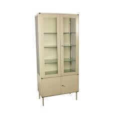 This is a beautiful early 1960's china cabinet in excellent condition. Display Cabinet Metal Glass Vintage Italy 1960s 1970s Furniture Modern Antiques Dimanoinmano It