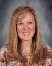 Jennifer Devoy's Instagram, Twitter & Facebook