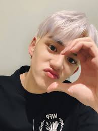 Ich steh immernoch neutral zu den allegations, letztens wurde aber nct merch angekündigt (so sticker oder sowas, kp) bei dem lucas nicht . Wayv S Lucas Explains Why He Cried After Hearing A Fan S Message Kissasian