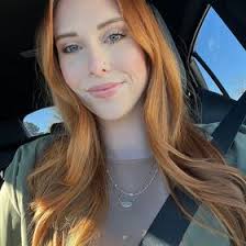 Danielle Fields (daniellesherees)