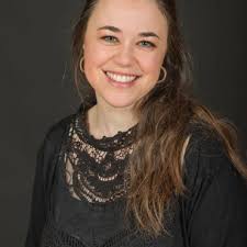 Violoniste, aux Îles-de-la-Madeleine pour événement aux  Îles-de-la-Madeleine