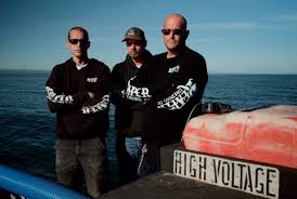 His crew comprised of his father brad kelly and brother andy kelly. Bering Sea Gold On Twitter From Hawaii To Nome The Kelly S Have Had Quite A Journey Tune In Tonight 10p To See What S In Store On Their Next Mining Adventure Https T Co Mt4gbppcak