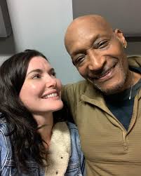 Chelsea Edmondson's Instagram, Twitter & Facebook