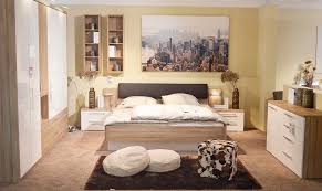 Das bett 140x200 und der bettkasten als funktionales detail. Schlafzimmer Komplett Schlafzimmer Mobel Knappstein