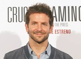 Bradley Cooper, incognito à sa réunion d'anciens élèves