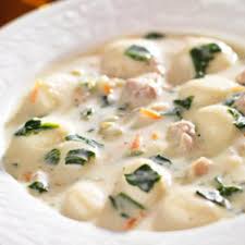 Copykat Com S Olive Garden Chicken Gnocchi Soup Recipe Cooking Recipes Recipes Chicken Gnocchi Soup Olive Garden