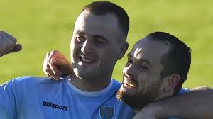 Irish Premiership: Crusaders go four points clear after Linfield are held