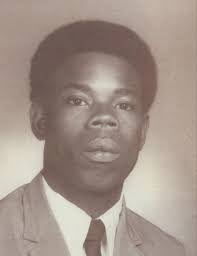 Lee Knott's Instagram, Twitter & Facebook