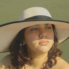 Debora Carrillo 🐉💚