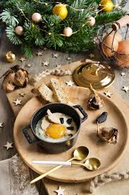Oeuf Cocotte Foie Gras Et Ail Noir Recette En 2020 Ail Noir Oeuf Cocotte Foie Gras Oeufs Cocotte