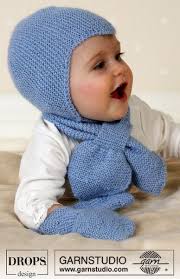Duz Mavi Renkli El Orgusu El Orgusu Cocuk Atki Bere Modeli Bebek Sapkasi Orme Bebekler Icin Orgu Baby Knitting Patterns