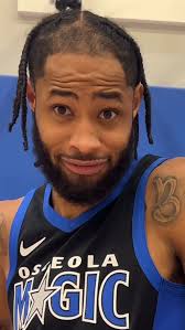 Dylan Murphy has had a WILD career path 🤯 Before starting his @nbagleague  coaching career, Murphy graduated from Columbia University with a degree in  Classics, while also writing basketball blogs